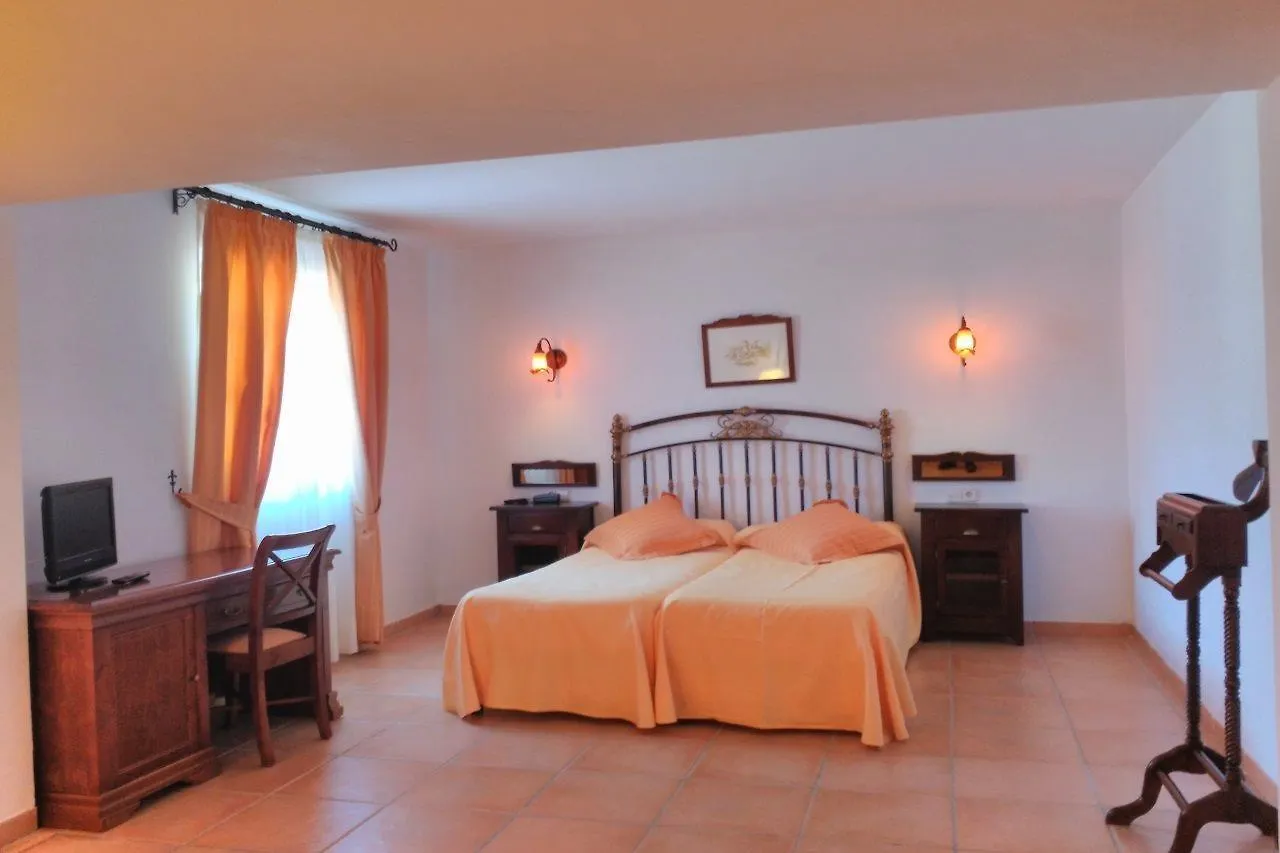 Finca Son Manera Montuiri  Hotel
